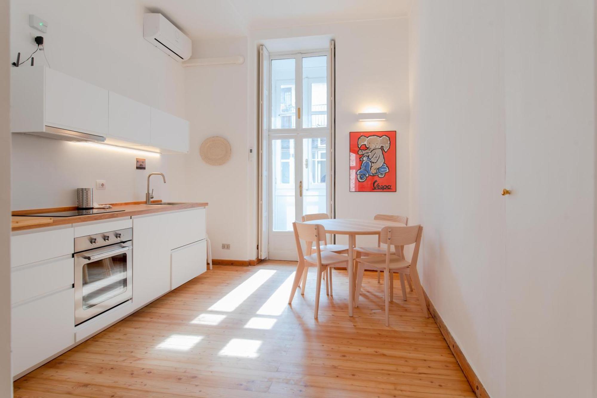 Apartment The Royal House By Happyhostorino