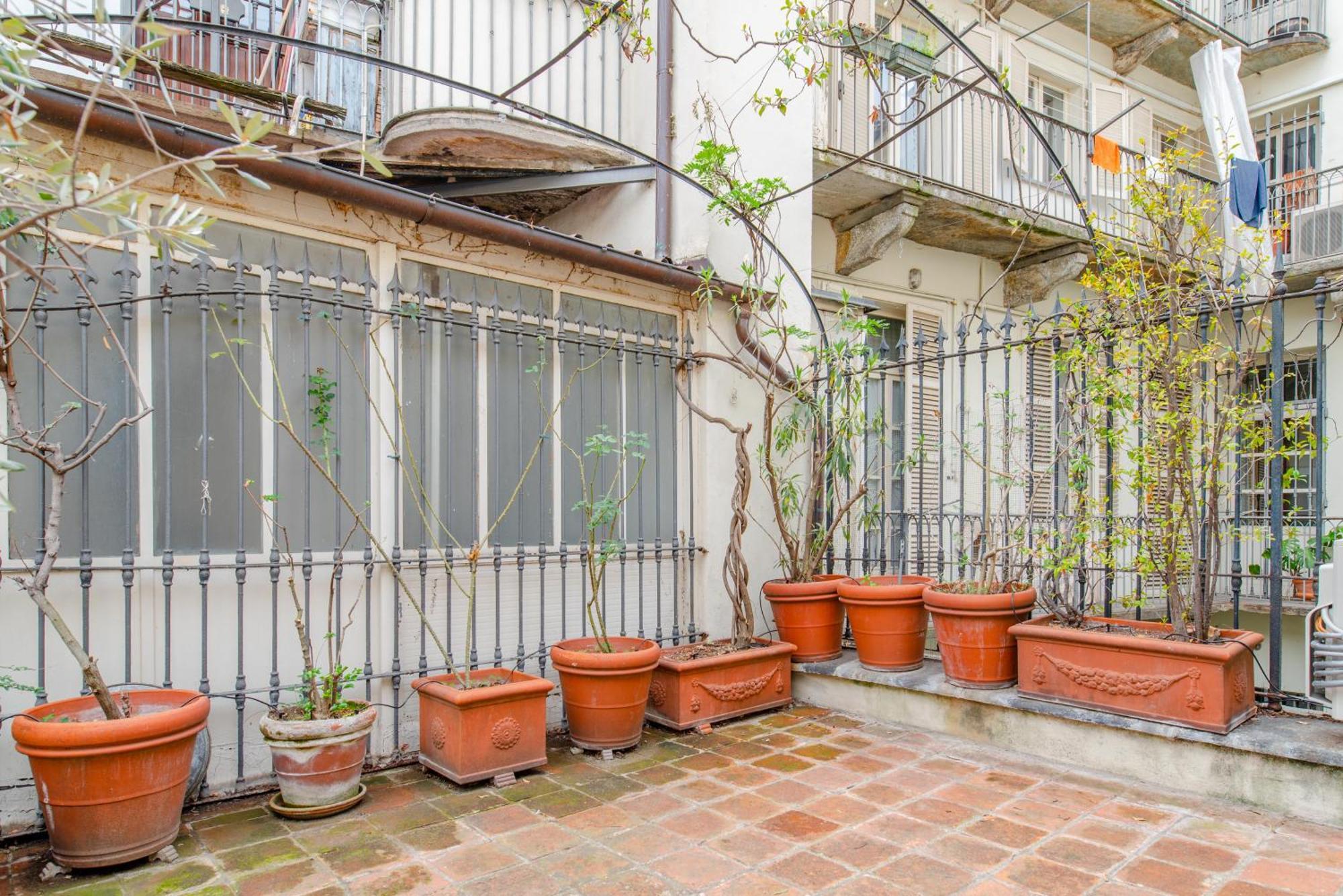 Apartment The Royal House By Happyhostorino Turin